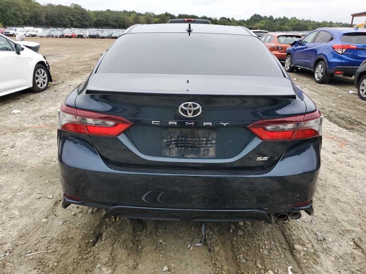 2021 Toyota Camry Se - Image 6