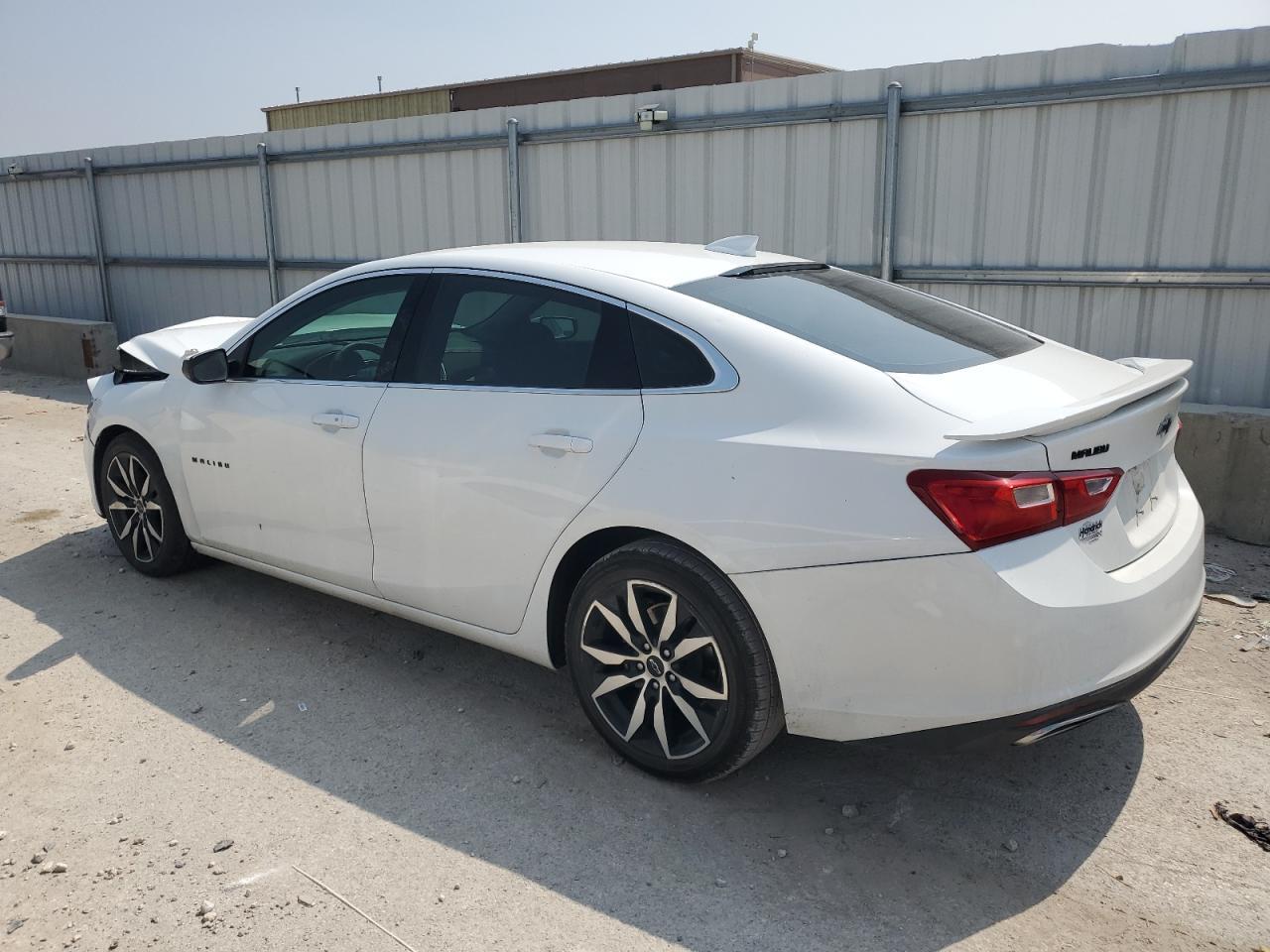 2022 Chevrolet Malibu Rs - Фото 2