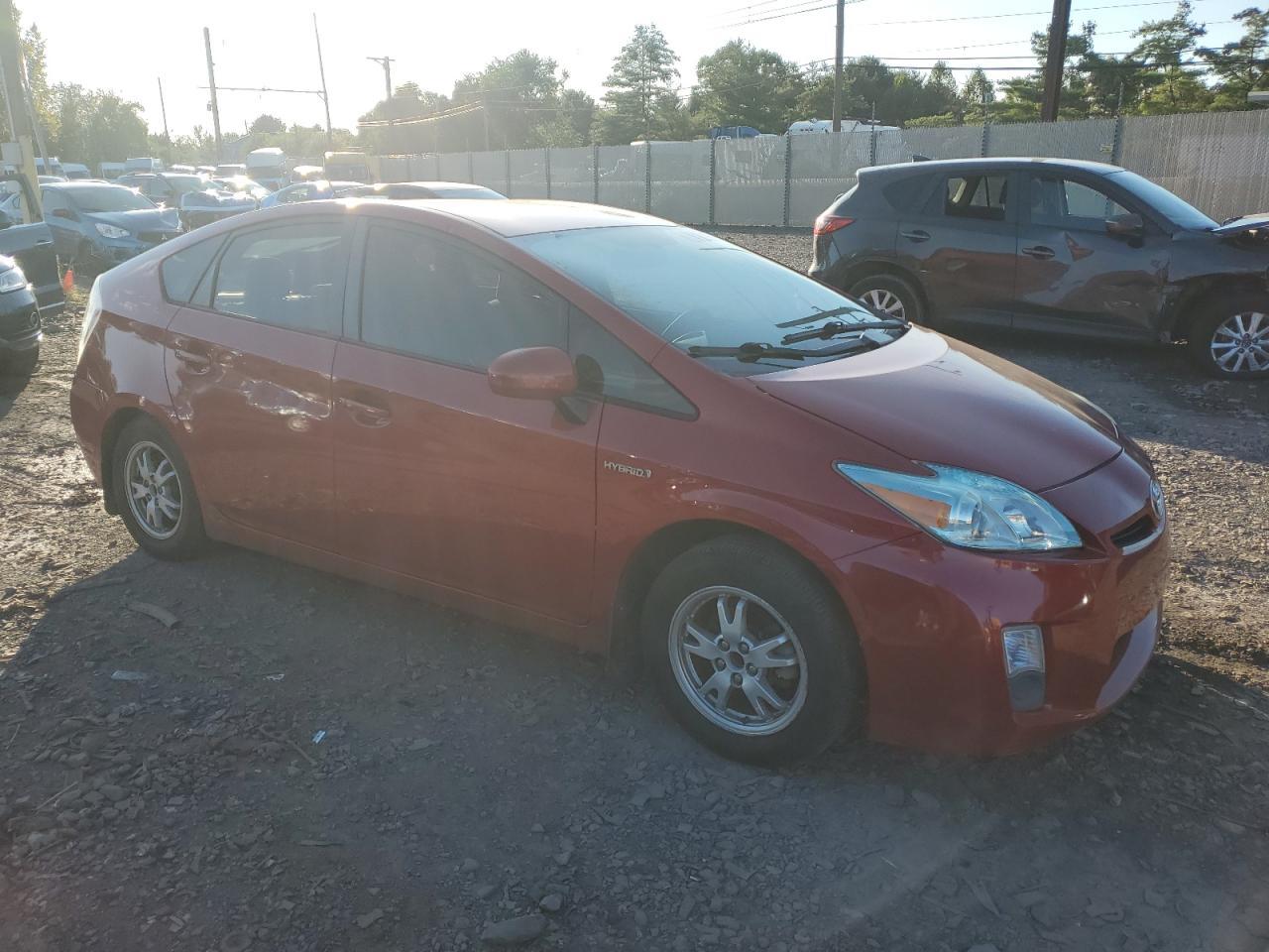 2011 Toyota Prius - Фото 4
