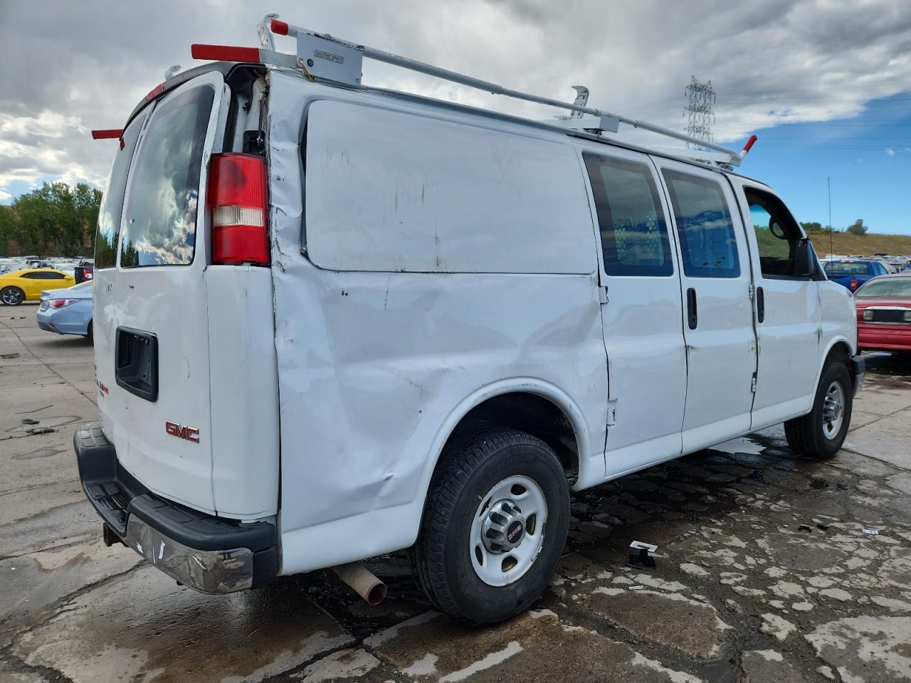 2012 GMC Savana G2500 - Фото 3