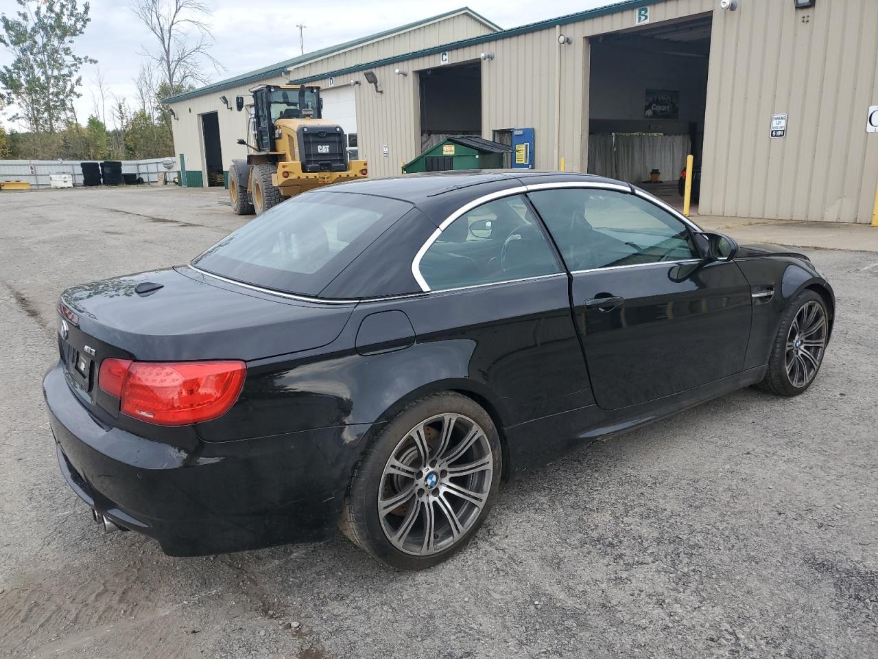 2011 BMW M3 - Image 3