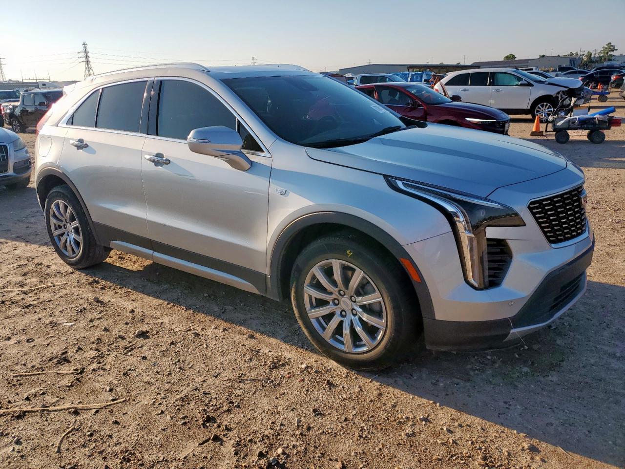 2021 Cadillac Xt4 Premium Luxury - Image 4