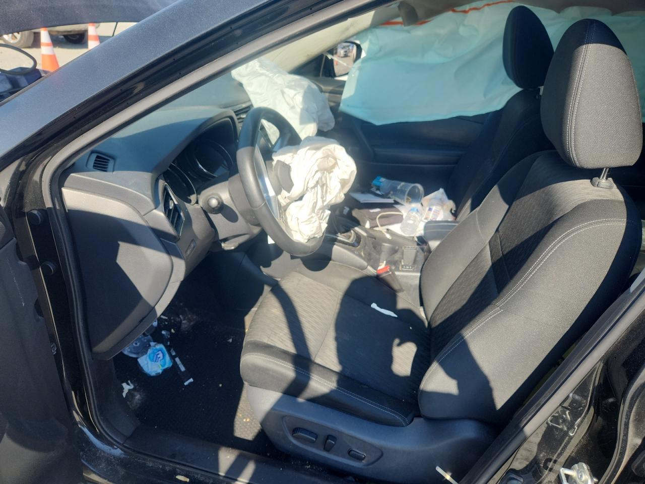2018 Nissan Rogue S - Image 7