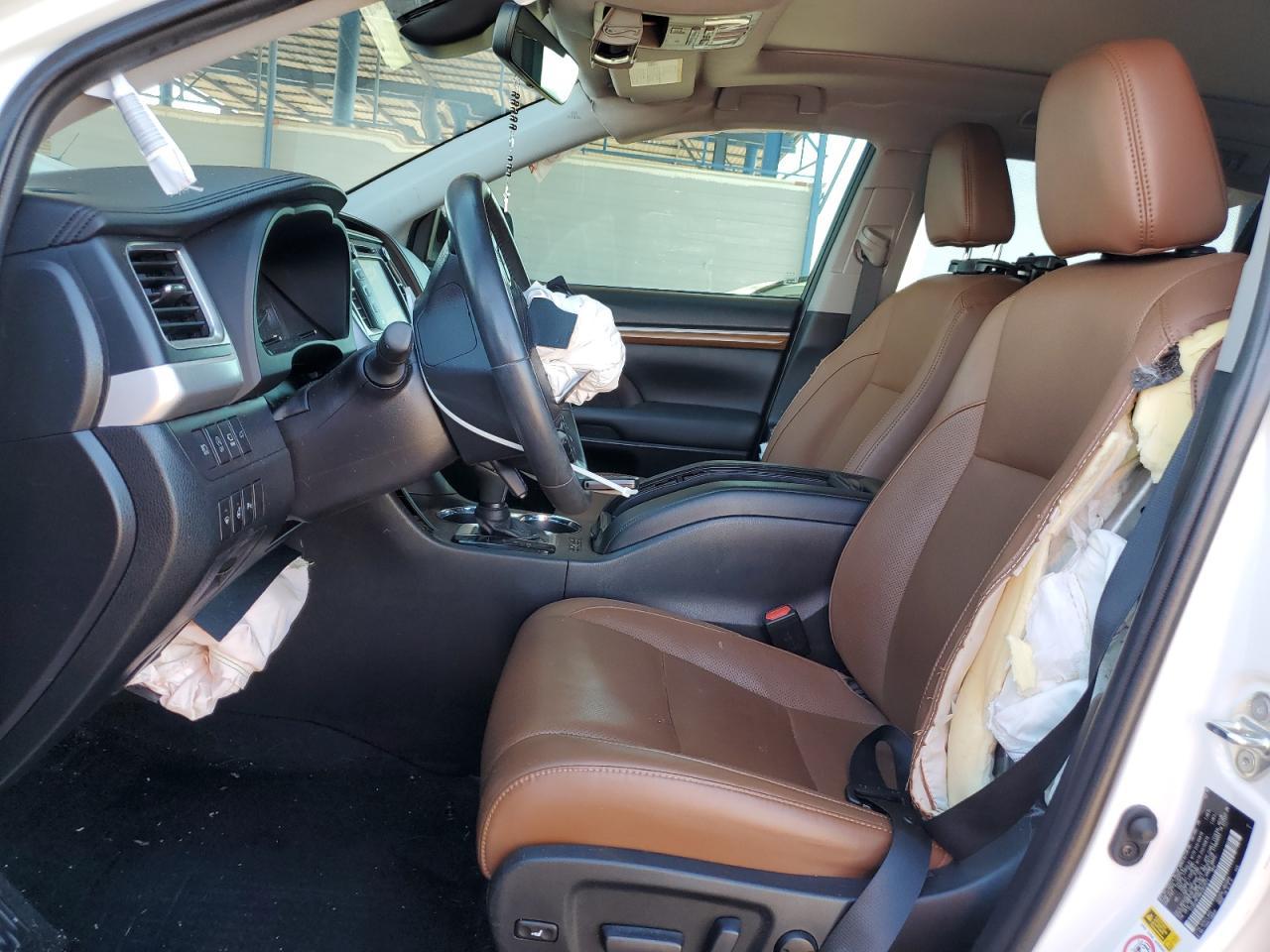 2019 Toyota Highlander Limited - Image 7