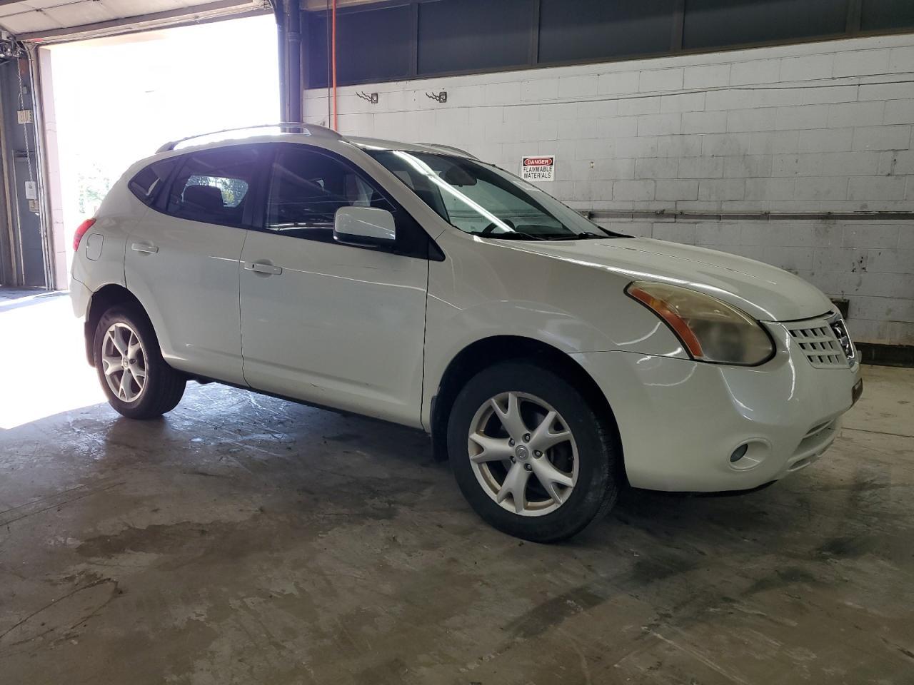 2009 Nissan Rogue - Image 4