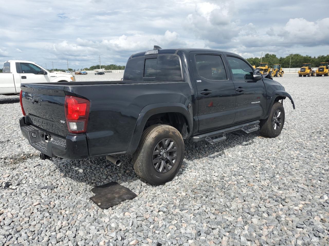 2022 Toyota Tacoma Double Cab - Фото 3