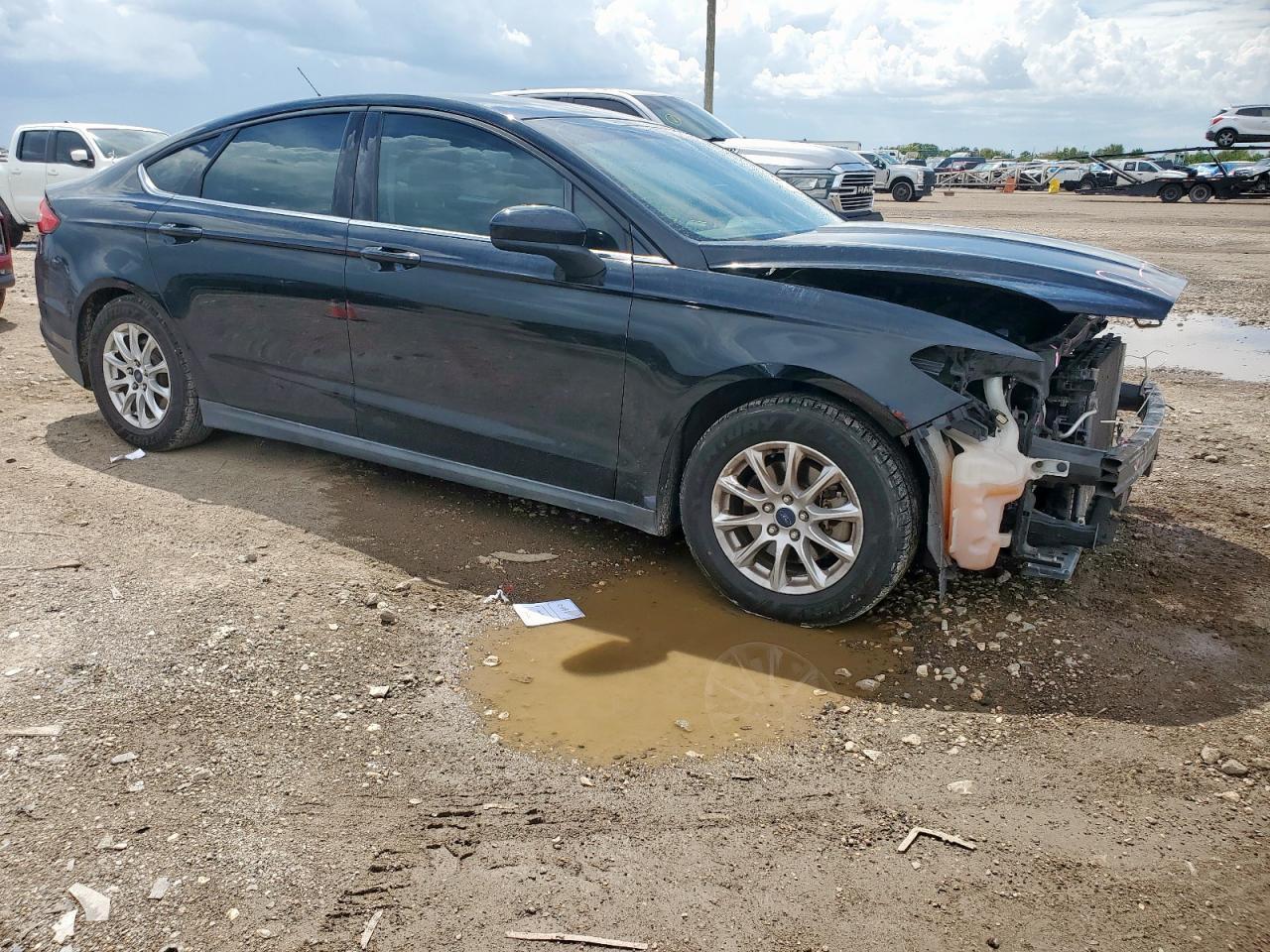 2016 Ford Fusion S - Фото 4