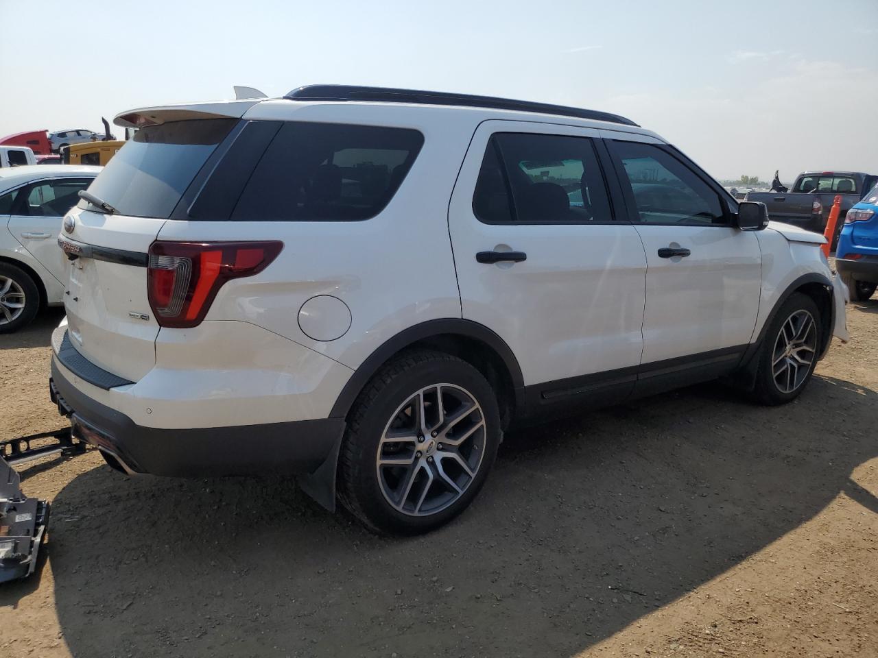2017 Ford Explorer Sport - Image 3