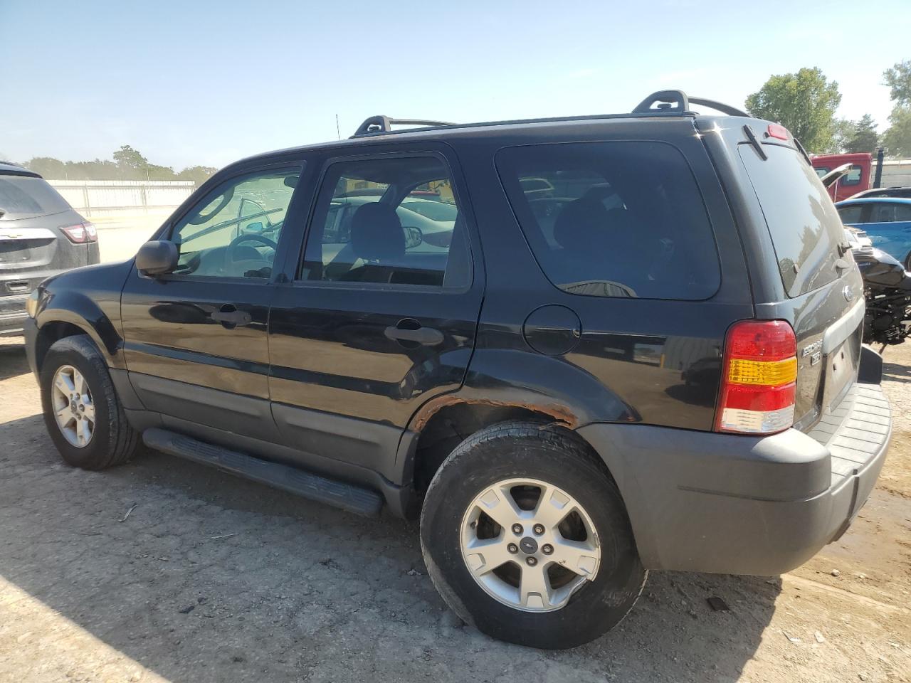 2006 Ford Escape Xlt - Image 2