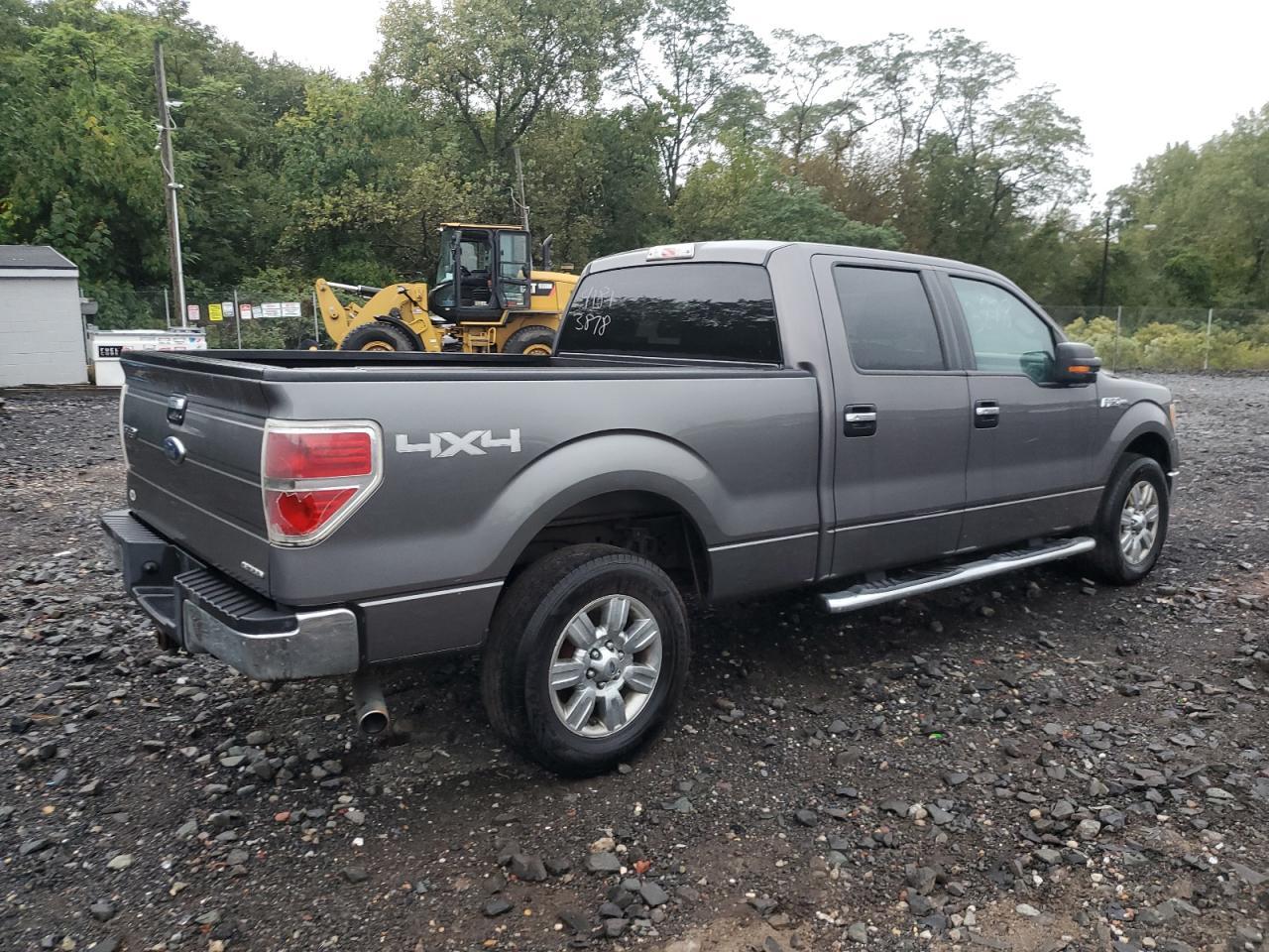 2011 Ford F150 Supercrew - Image 3