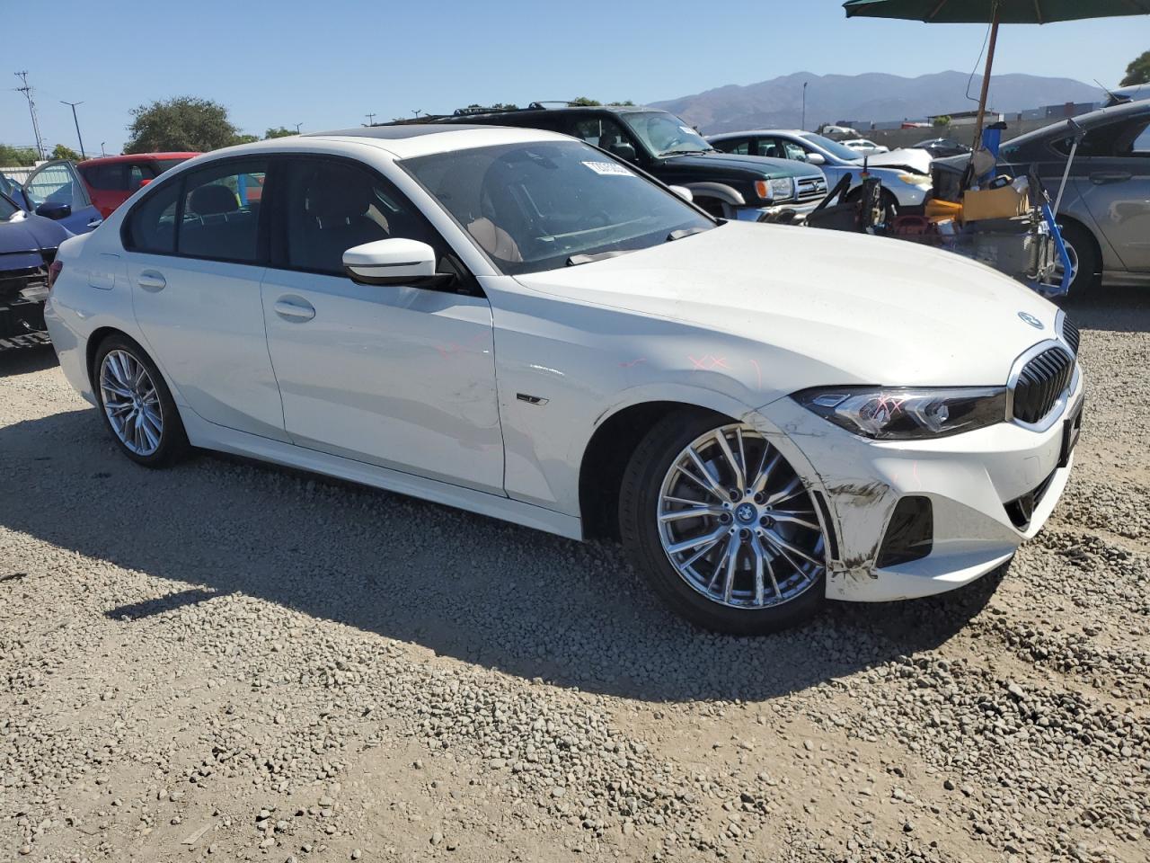 2023 BMW 330E - Image 4