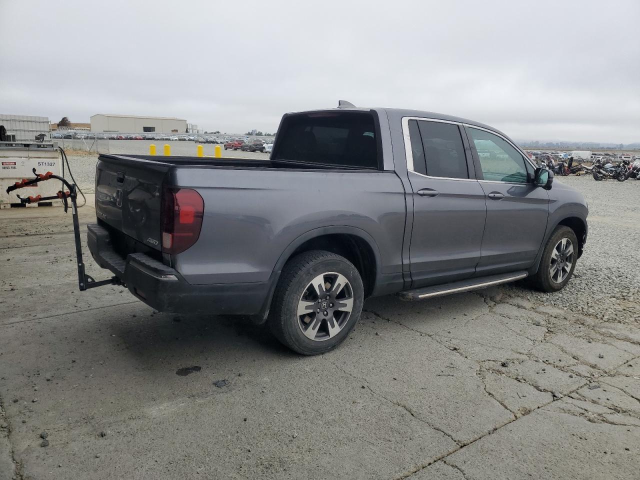 2017 Honda Ridgeline Rtl - Image 3