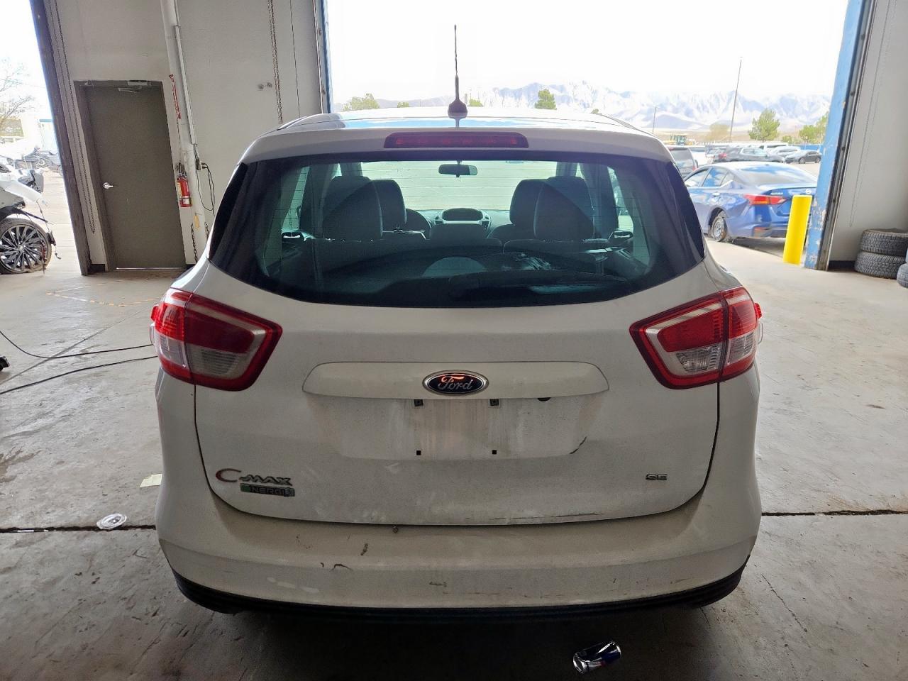 2017 Ford C-Max Se - Фото 6