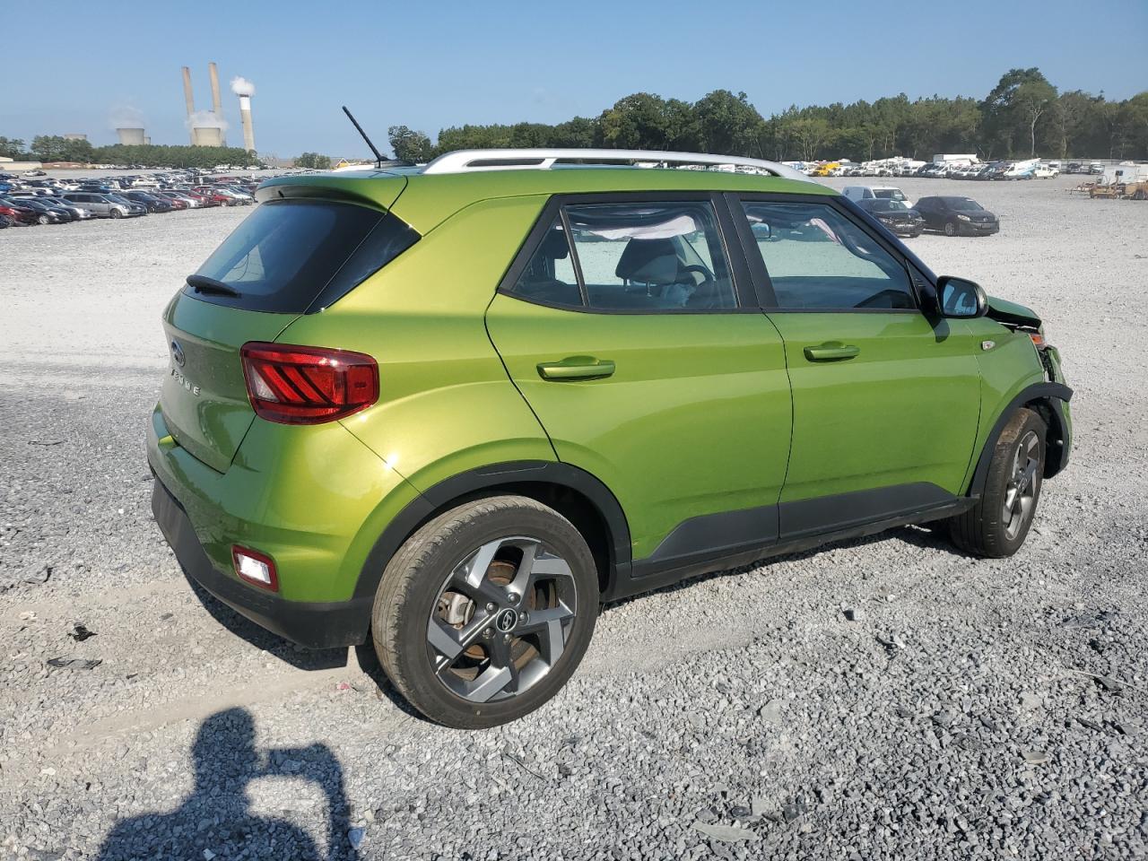 2023 Hyundai Venue Sel - Image 3