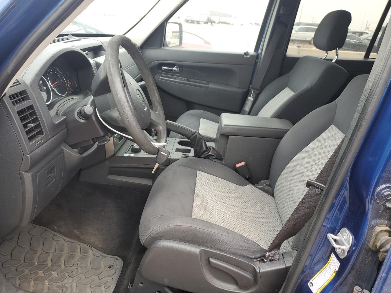 2010 Jeep Liberty Sport - Image 7