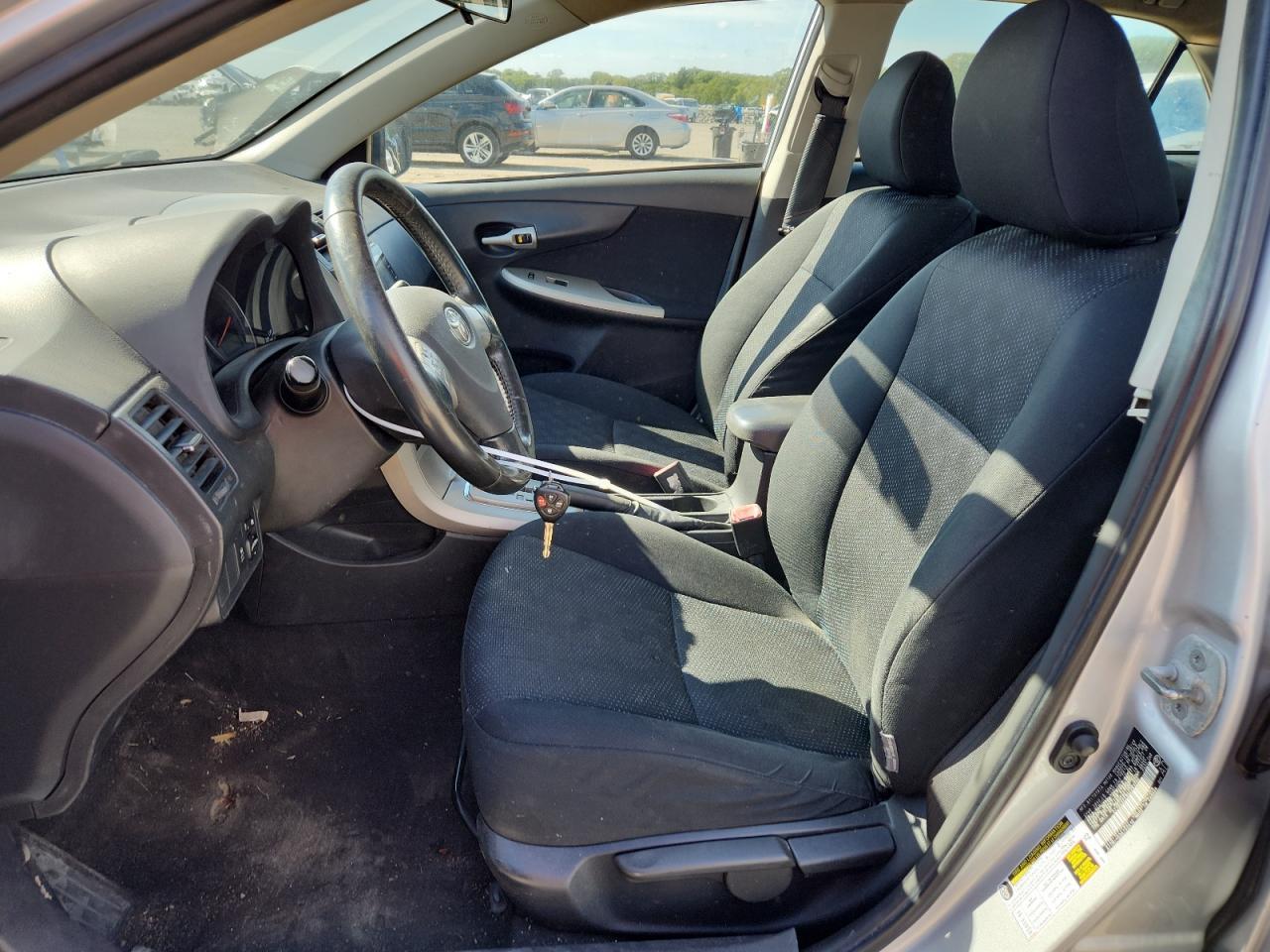 2010 Toyota Corolla Base - Фото 7