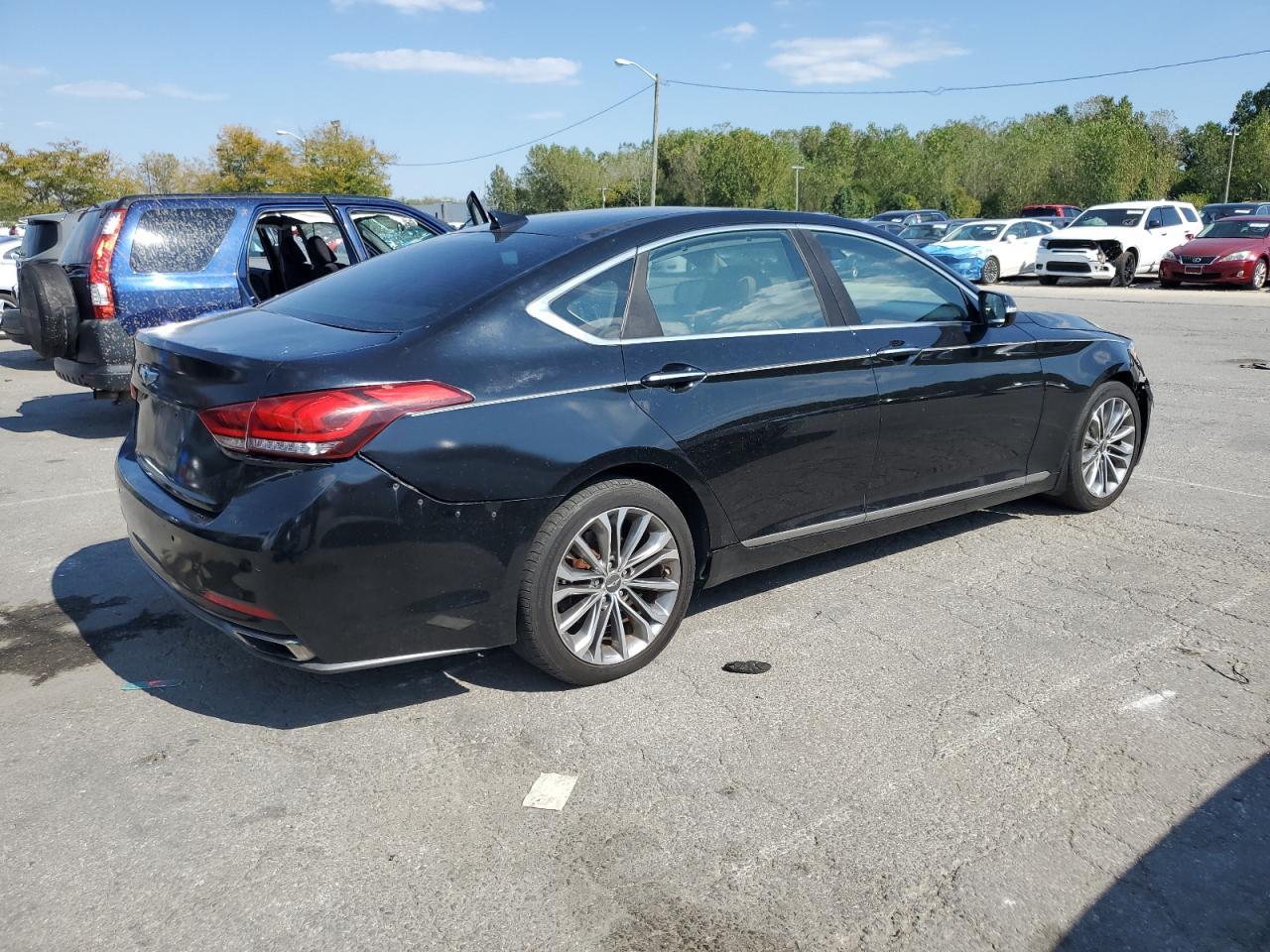 2015 Hyundai Genesis 3.8L - Фото 3