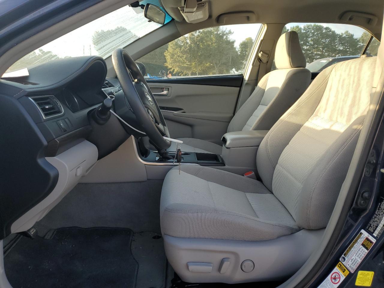 2017 Toyota Camry Le - Image 7
