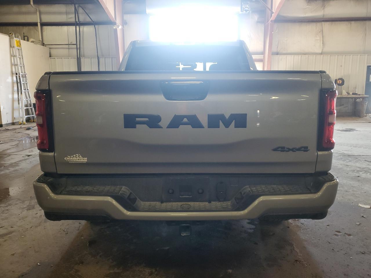 2025 Ram 1500 Tradesman - Фото 6