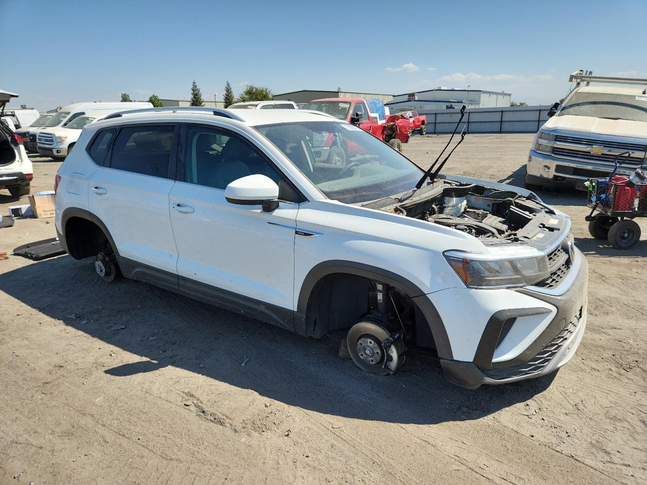 2022 Volkswagen Taos Se - Фото 4