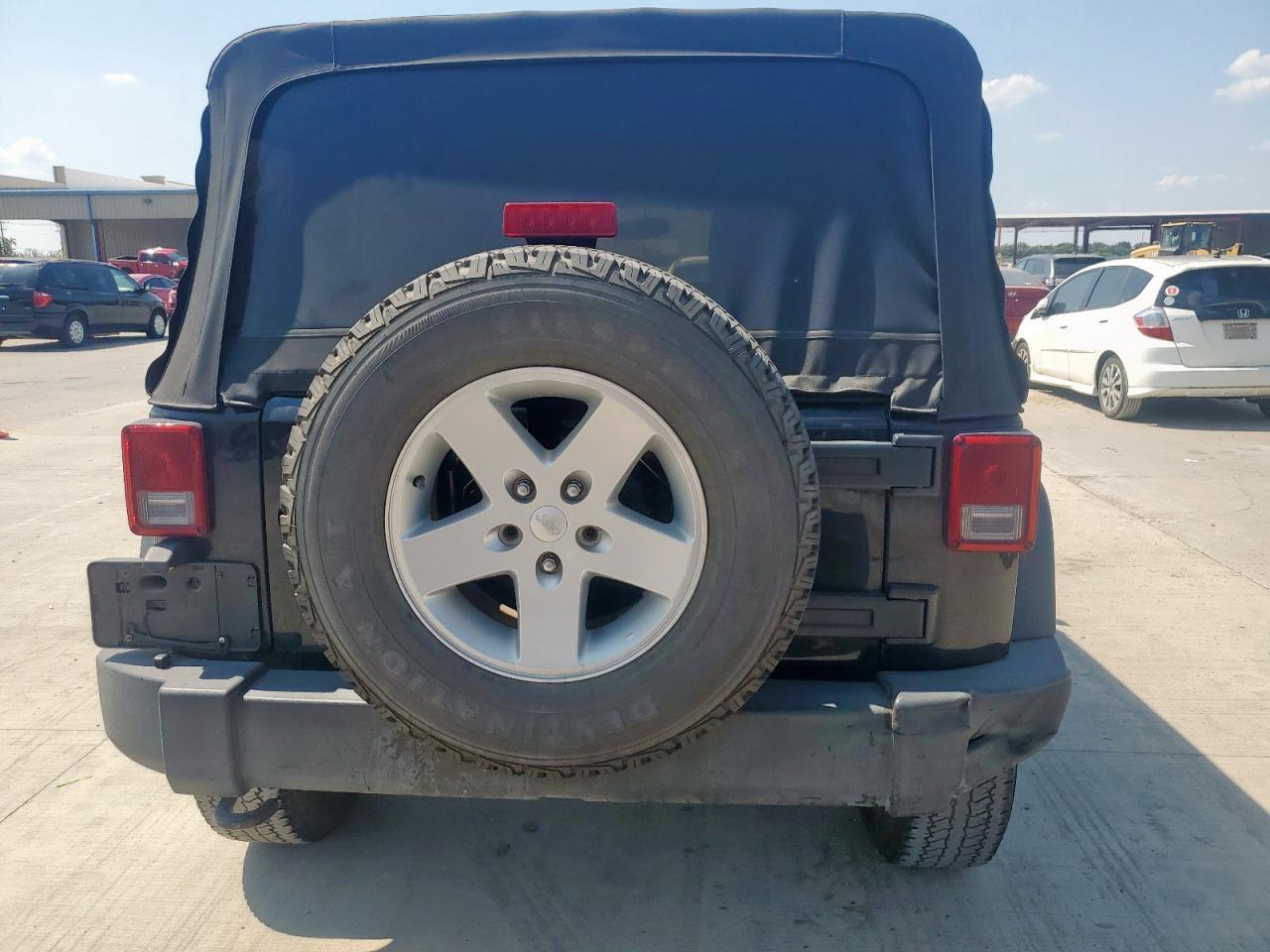 2014 Jeep Wrangler Unlimited Sport - Фото 6