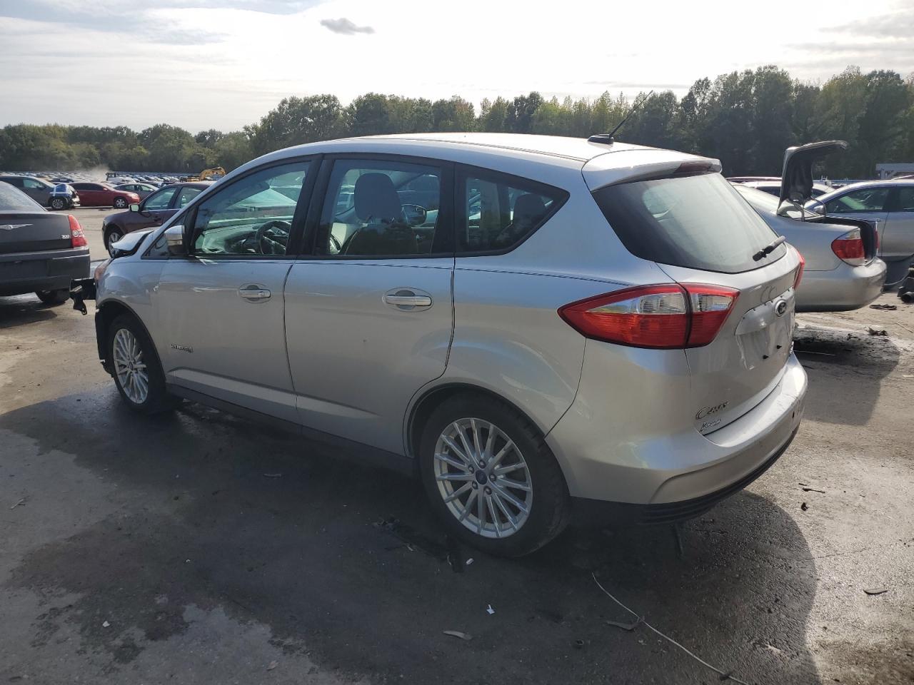 2013 Ford C-Max Se - Image 2