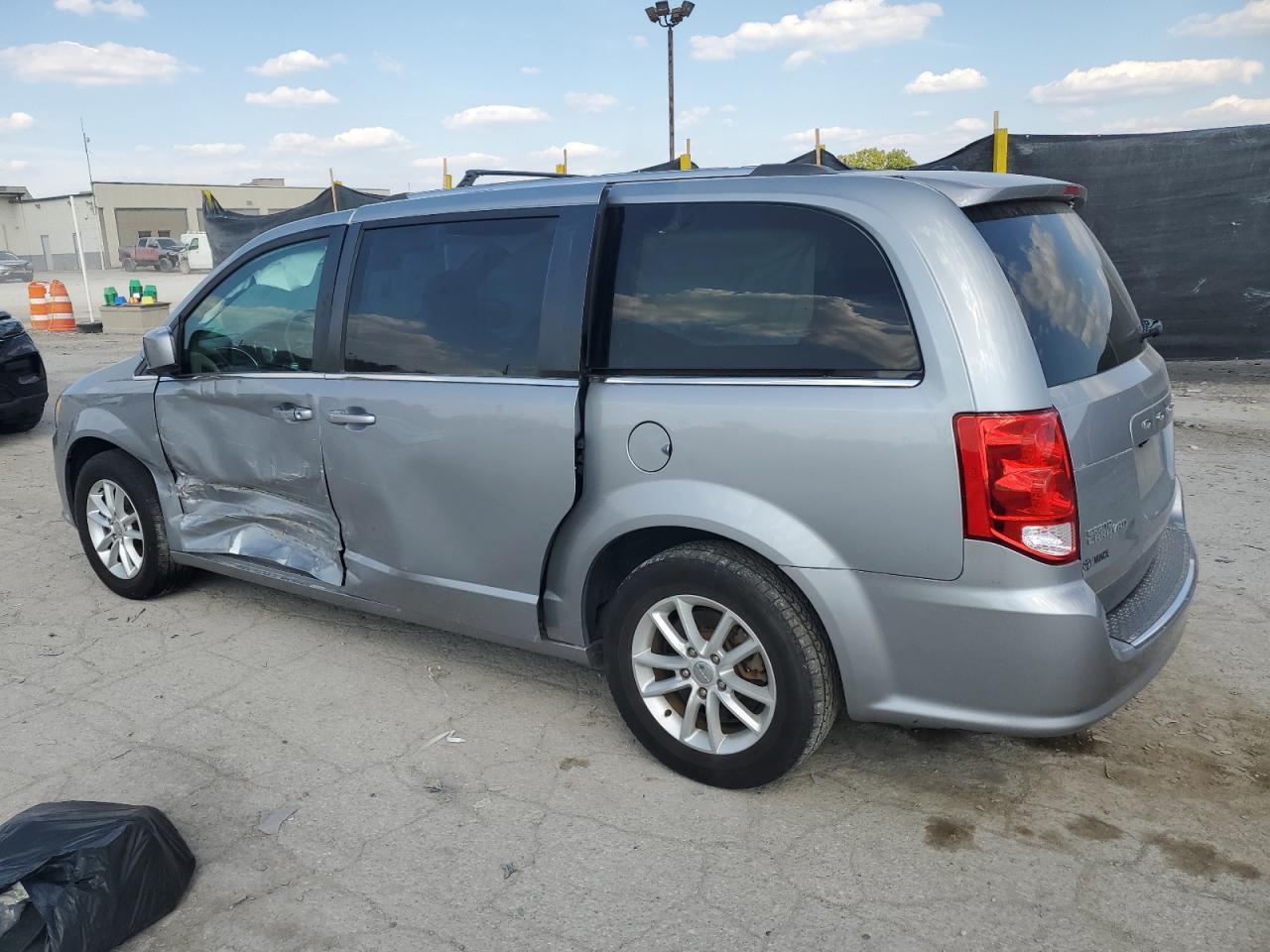 2020 Dodge Grand Caravan Sxt - Image 2