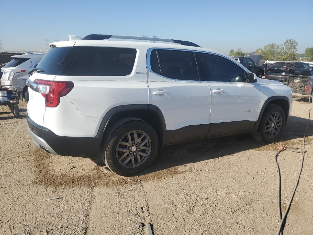2021 GMC Acadia - Image 3