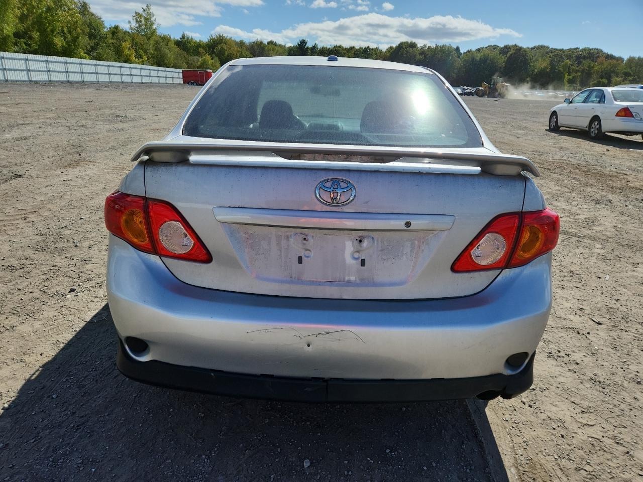 2010 Toyota Corolla Base - Фото 6