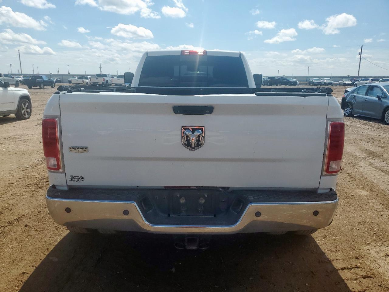 2015 Ram 3500 Laramie - Фото 6