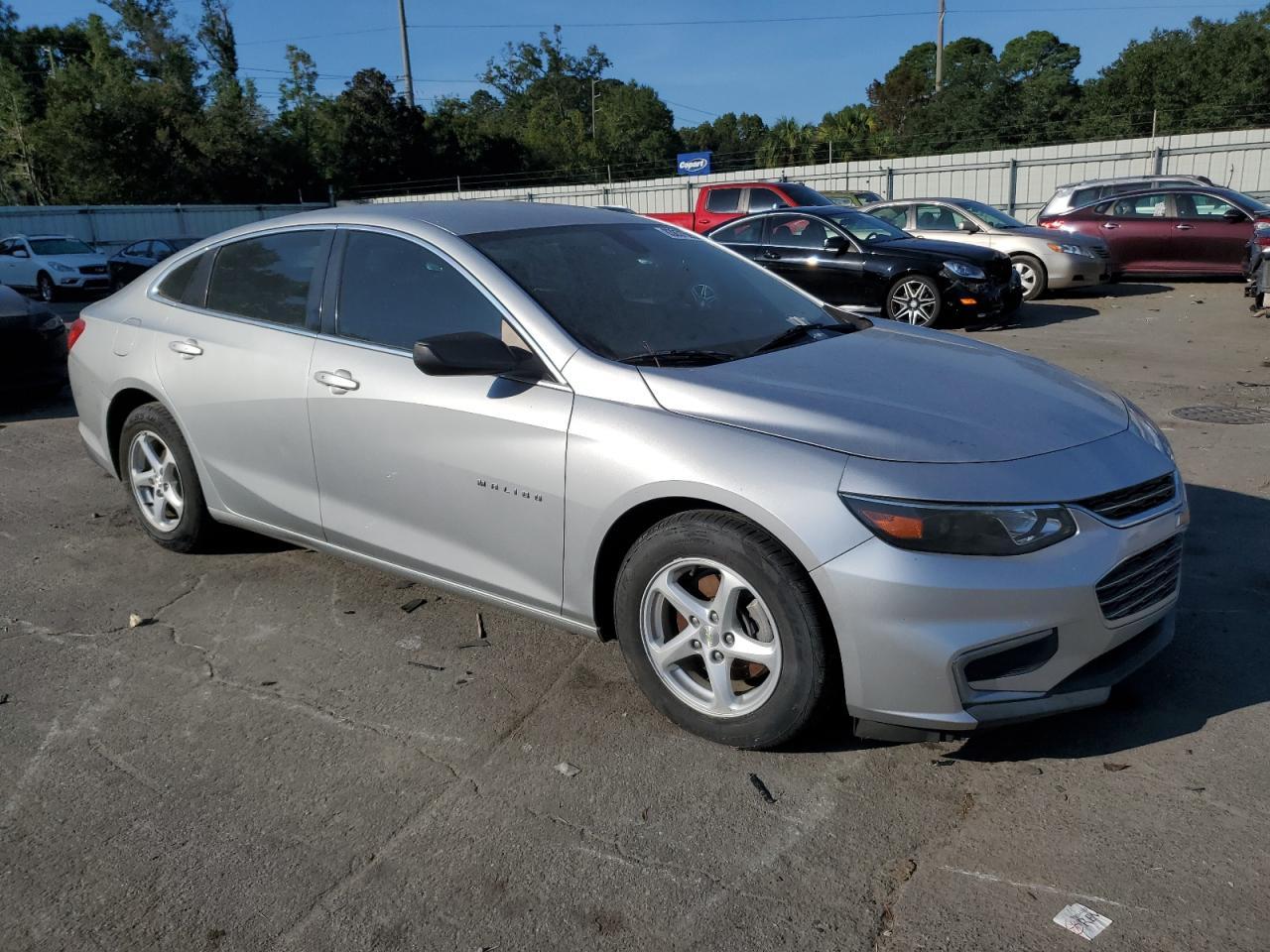 2018 Chevrolet Malibu Ls - Фото 4