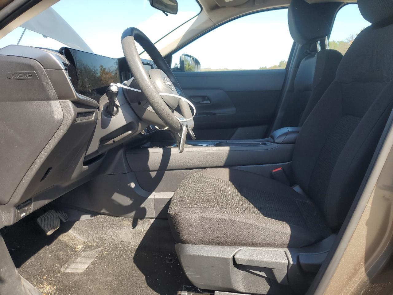 2025 Nissan Kicks S - Фото 7