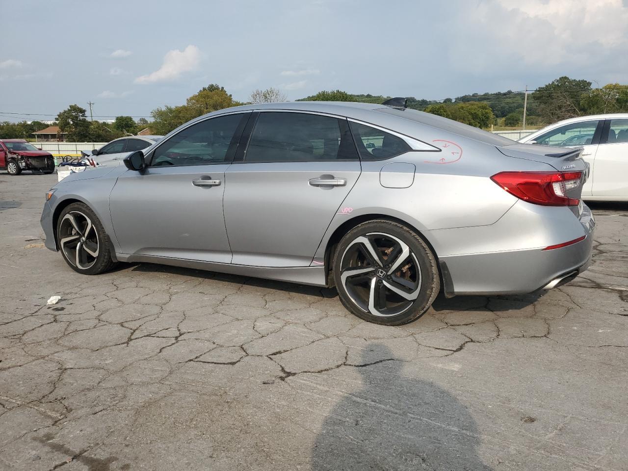 2022 Honda Accord Sport - Фото 2