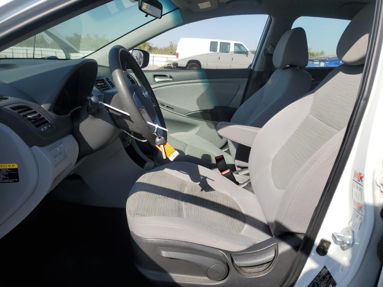 2017 Hyundai Accent Se - Image 7