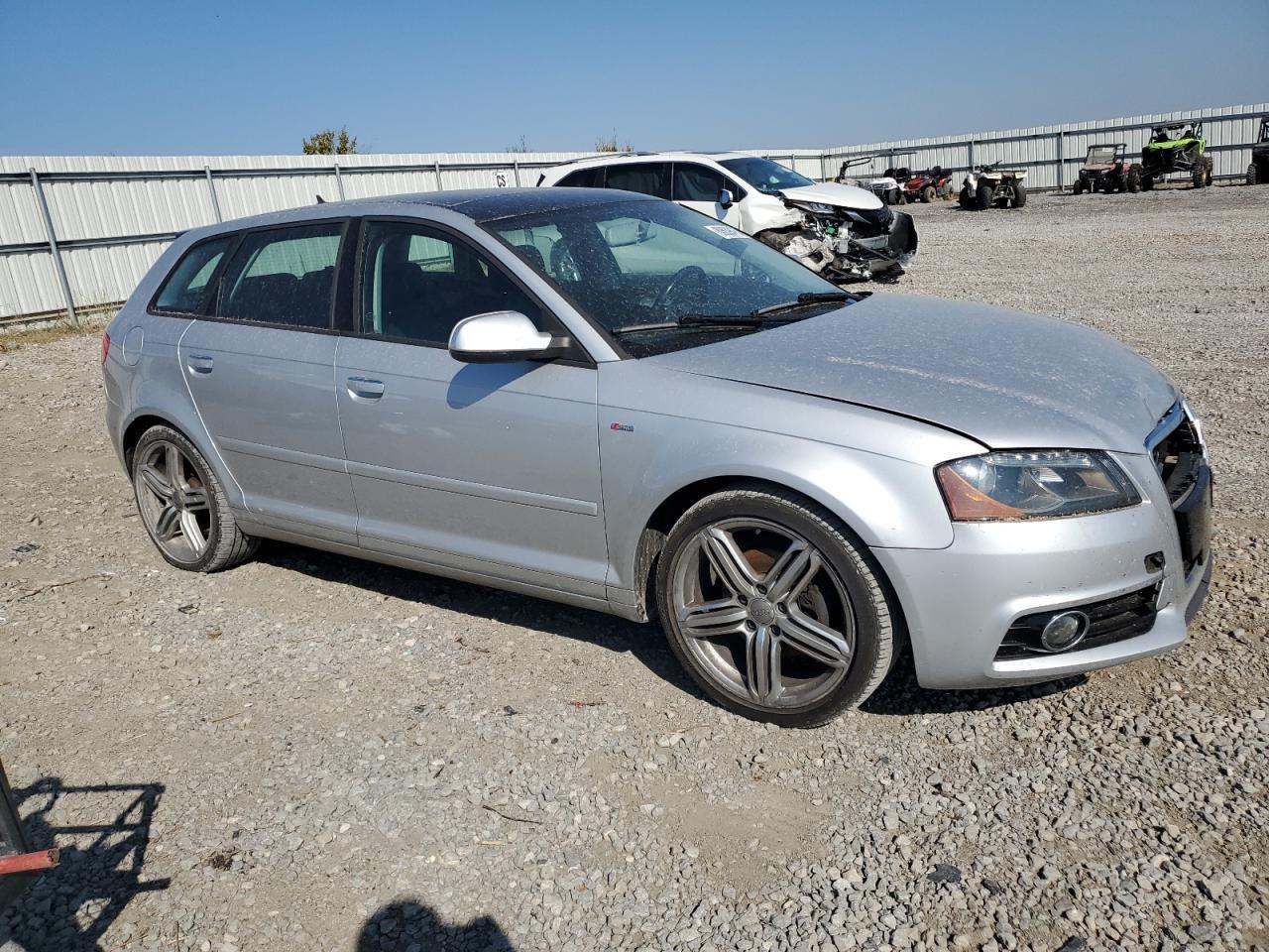 2011 Audi A3 Premium Plus - Фото 4