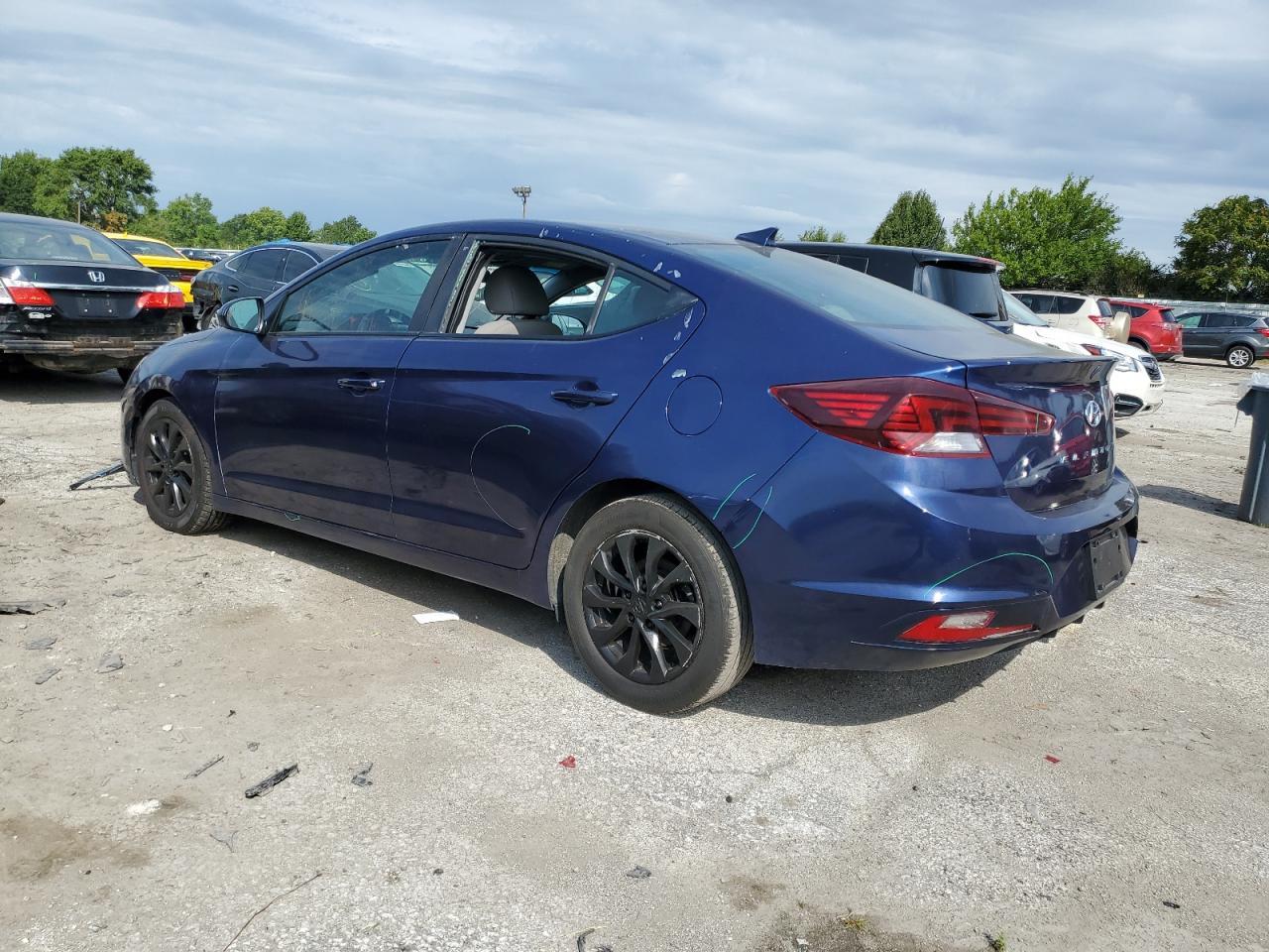 2020 Hyundai Elantra Sel - Фото 2