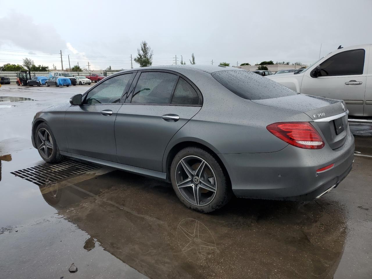 2020 Mercedes-Benz E 350 - Фото 2