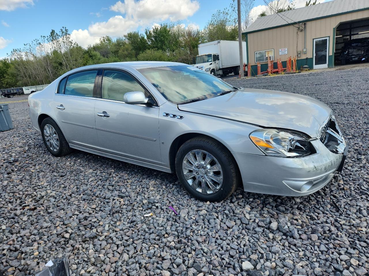 2010 Buick Lucerne Cxl - Image 4