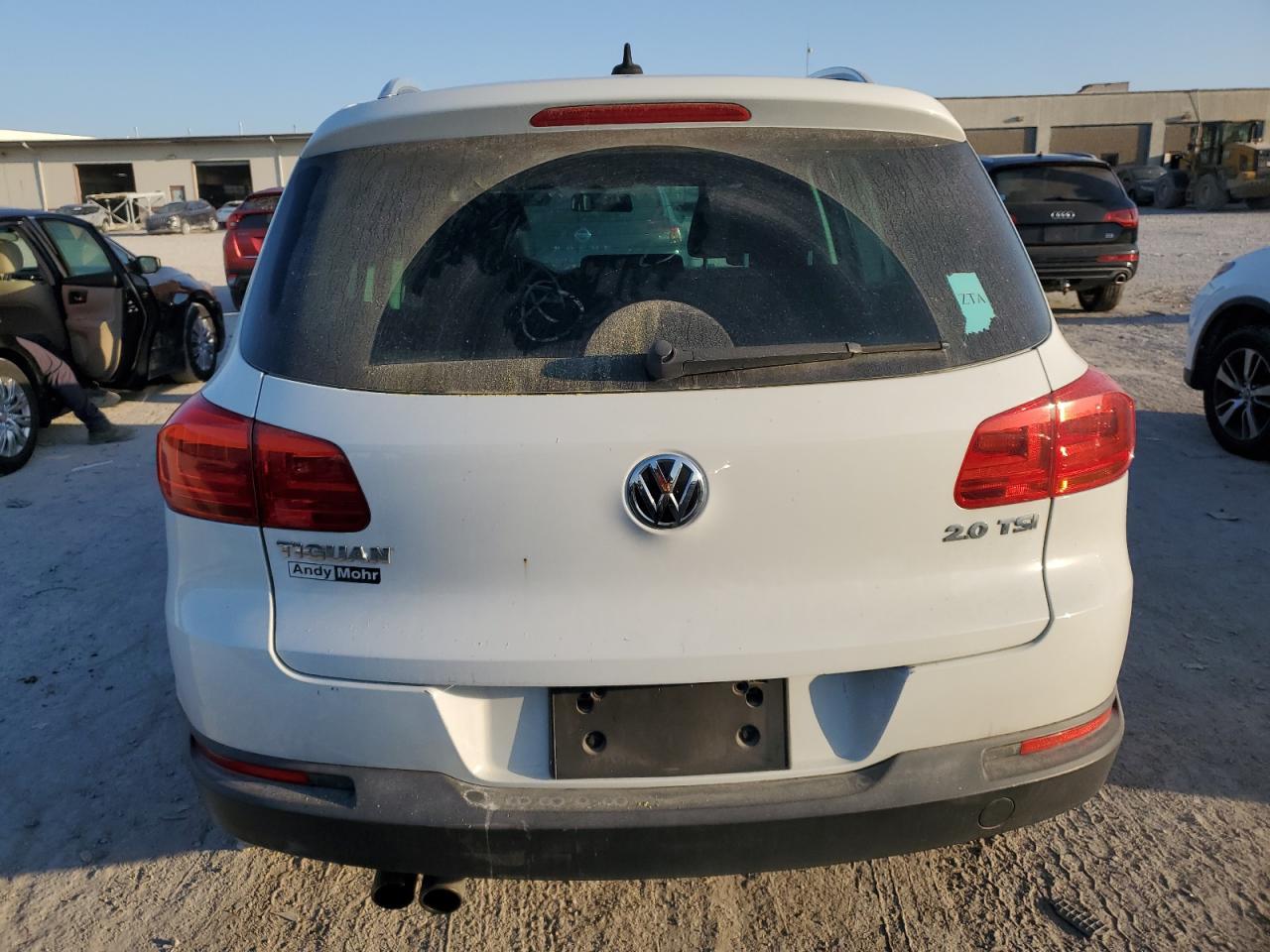 2014 Volkswagen Tiguan S - Image 6
