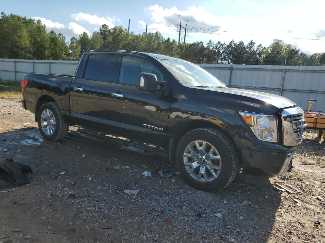 2024 Nissan Titan Pro-4X - Фото 4