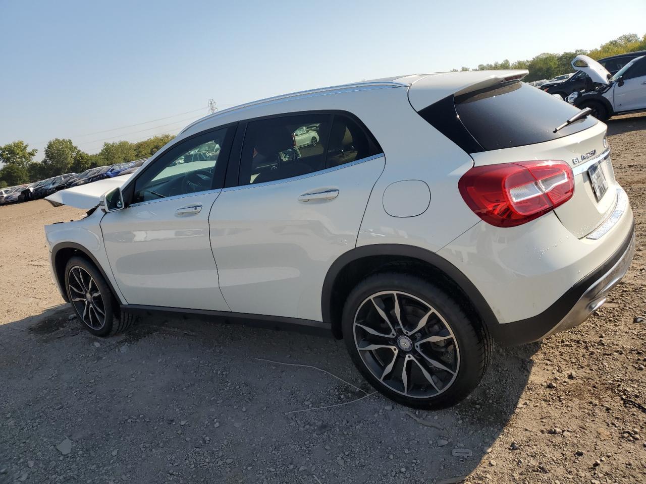 2017 Mercedes-Benz Gla 250 4Matic - Фото 2