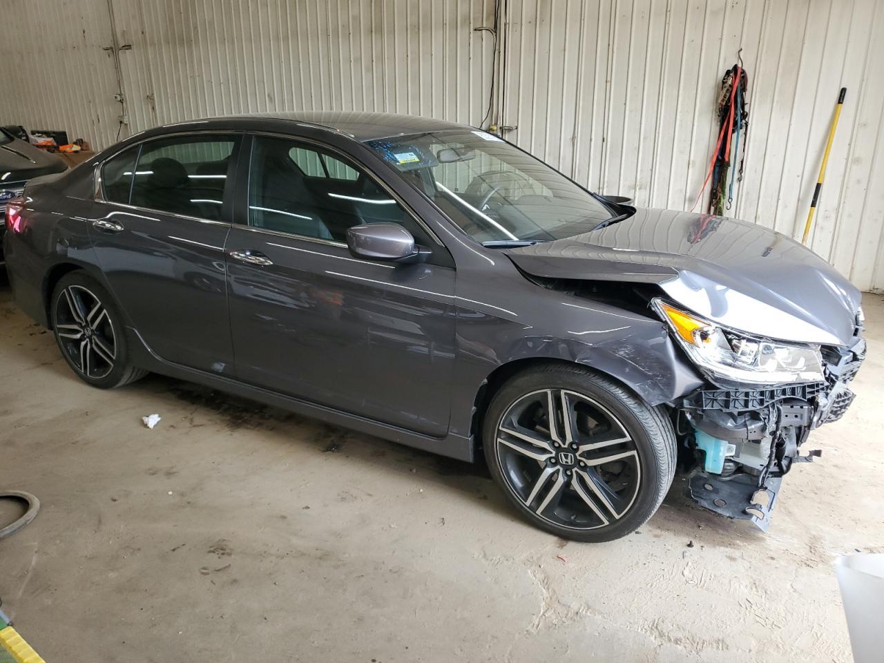 2017 Honda Accord Sport - Фото 4