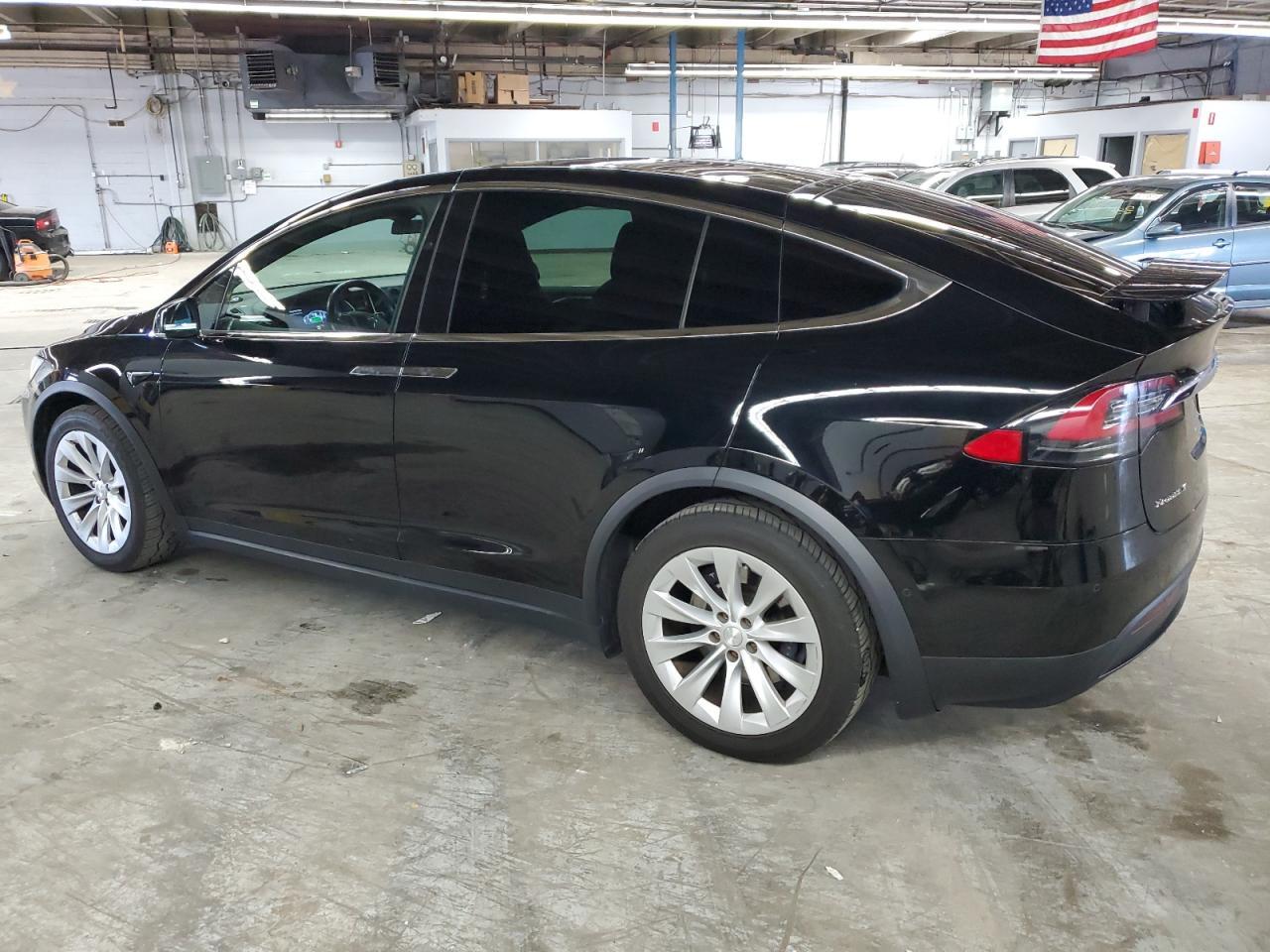 2016 Tesla Model X - Фото 2