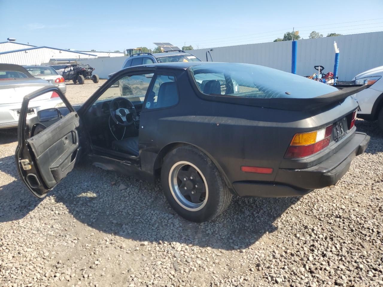 1984 Porsche 944 - Фото 2