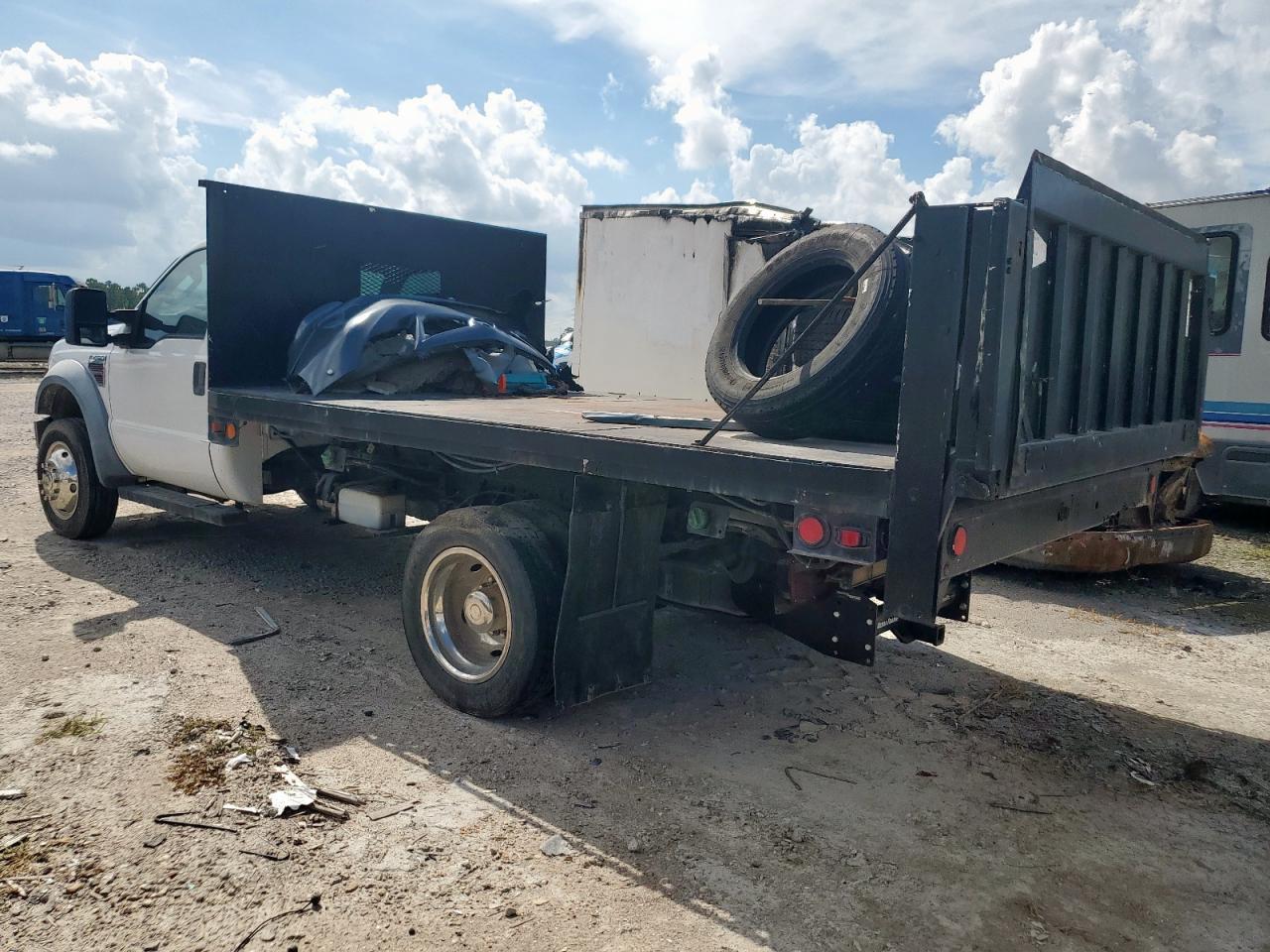 2008 Ford F450 Super Duty - Image 2