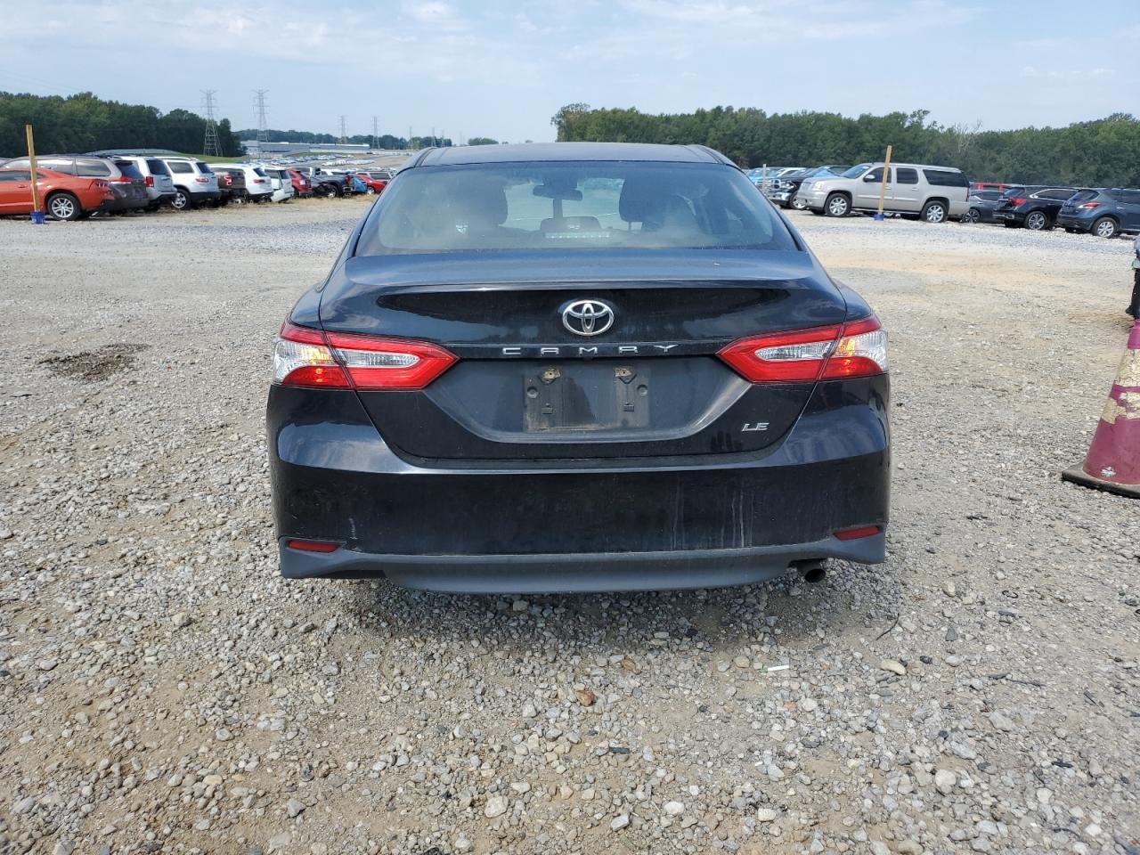 2018 Toyota Camry L - Image 6