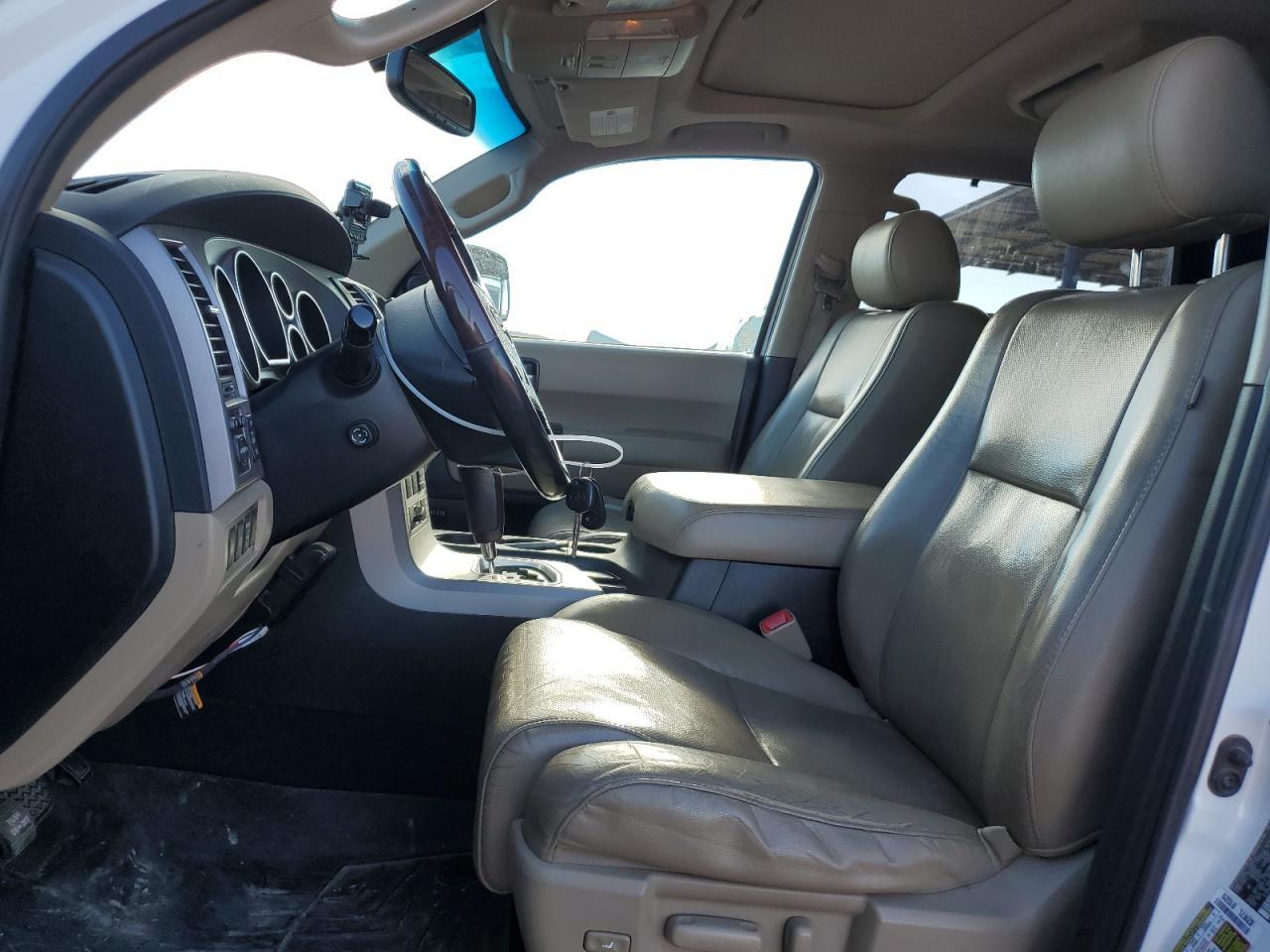 2012 Toyota Sequoia Platinum - Фото 7