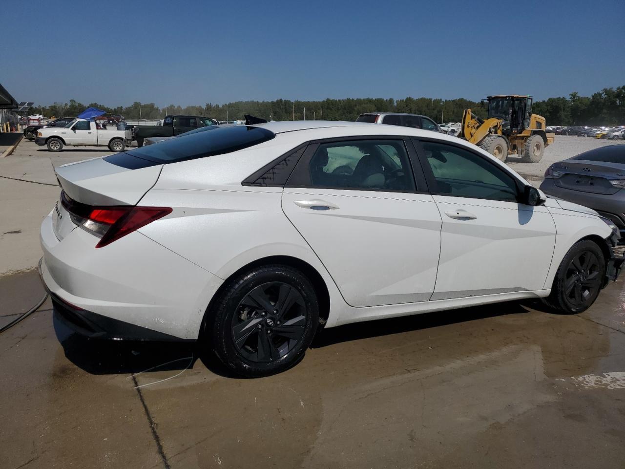 2021 Hyundai Elantra Sel - Image 3