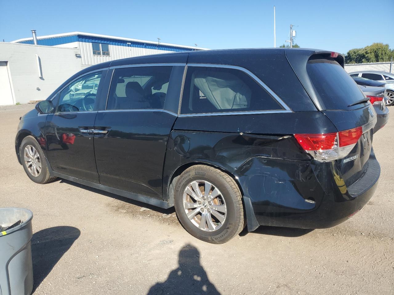 2015 Honda Odyssey Ex - Image 2