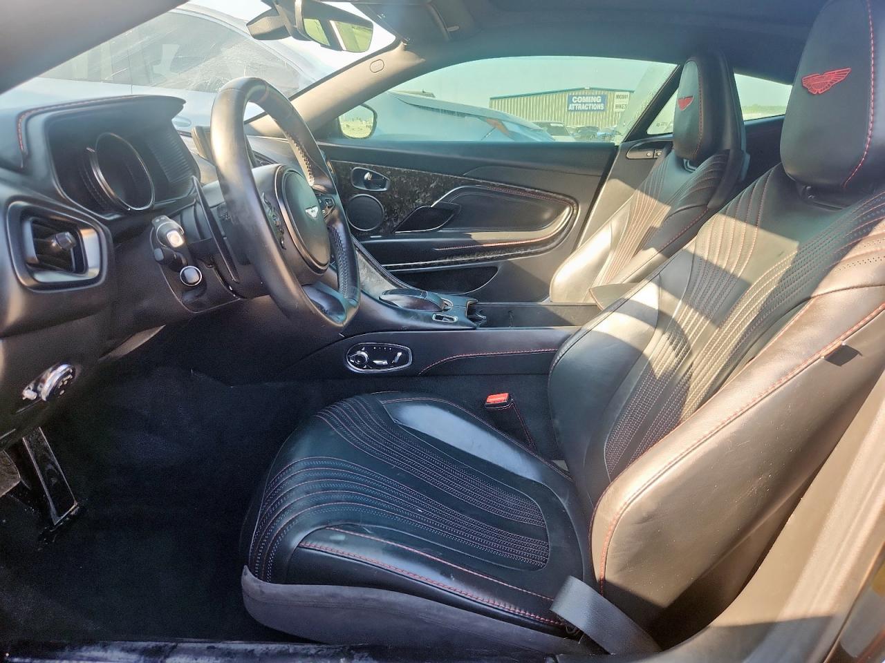 2018 Aston Martin Db11 - Фото 7